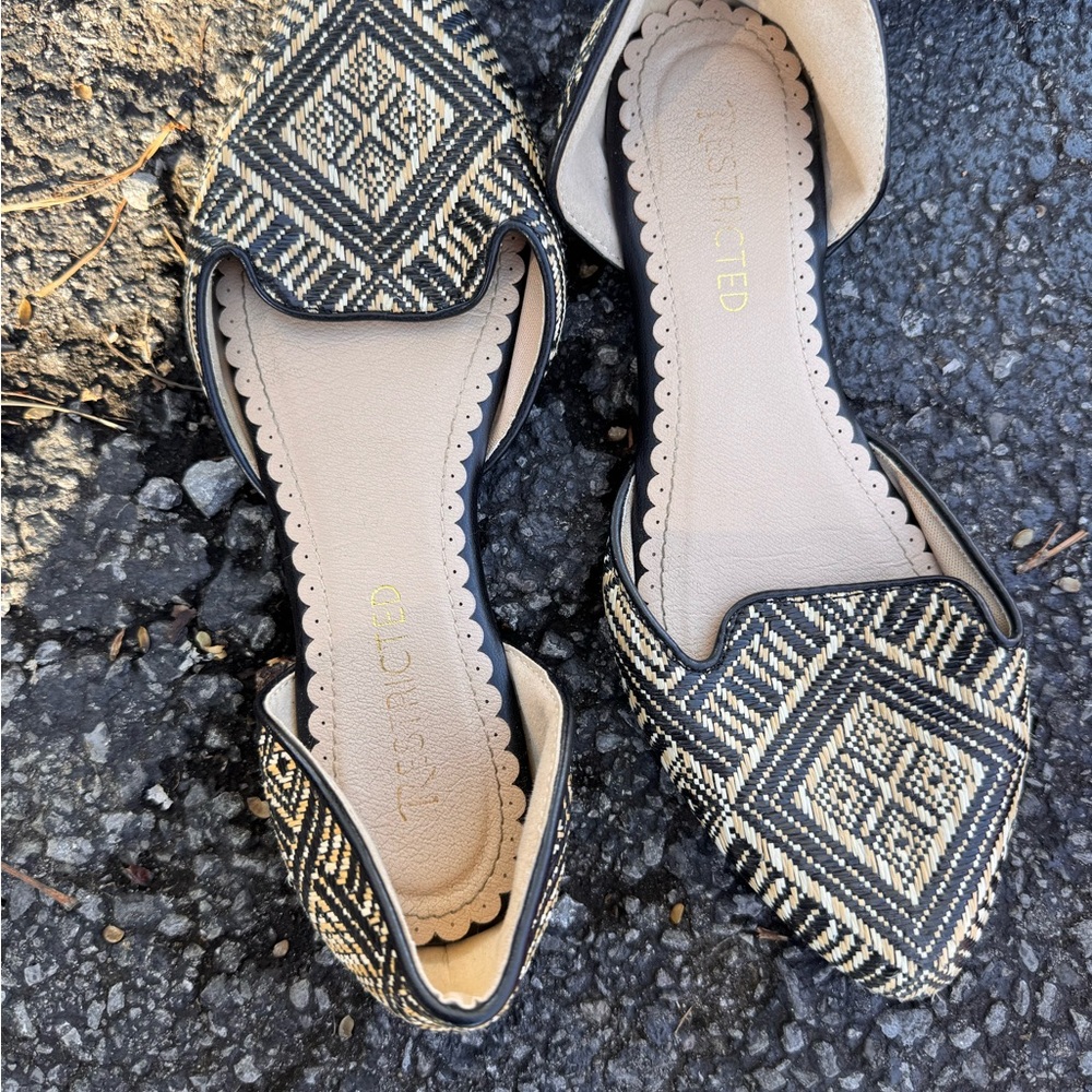 Restricted Black and Cream Women's Flats size 7.5